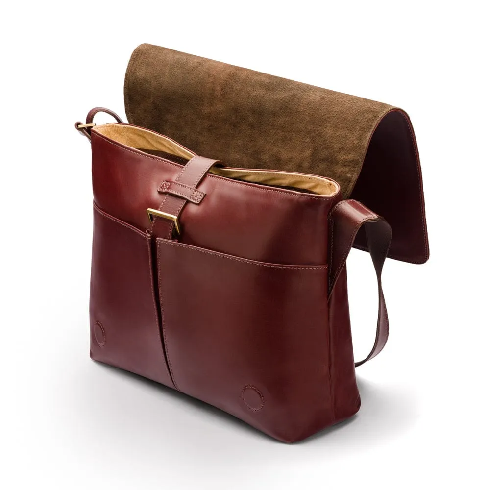 Classic Postman's Leather Messenger Bag - Dark Tan