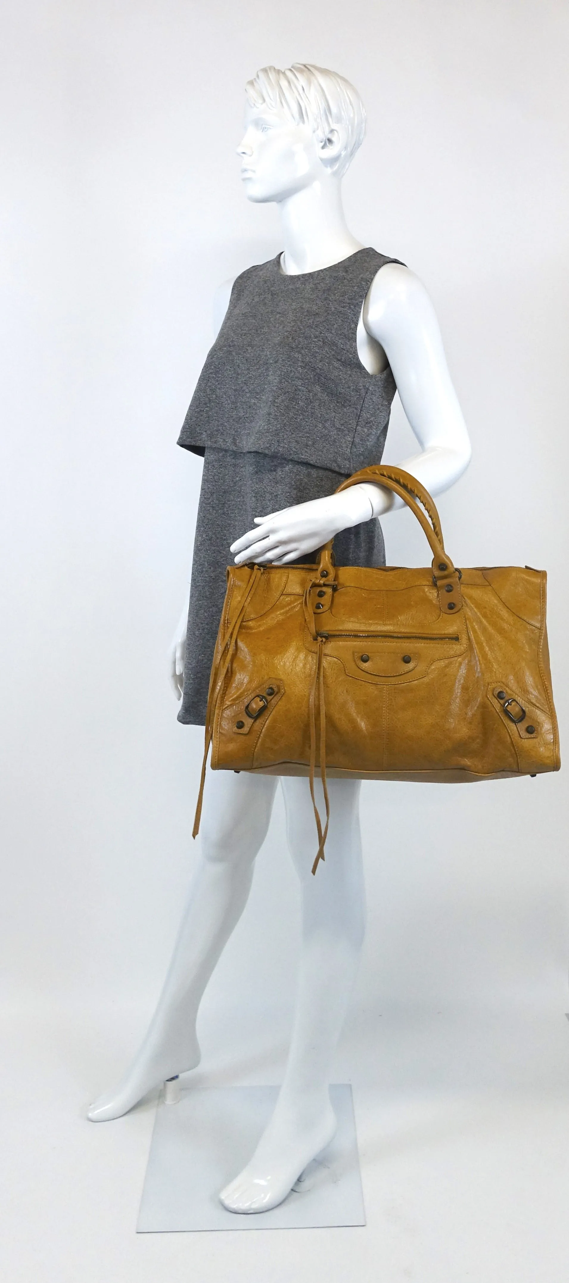 Giant 12 Agneau Leather City Bag