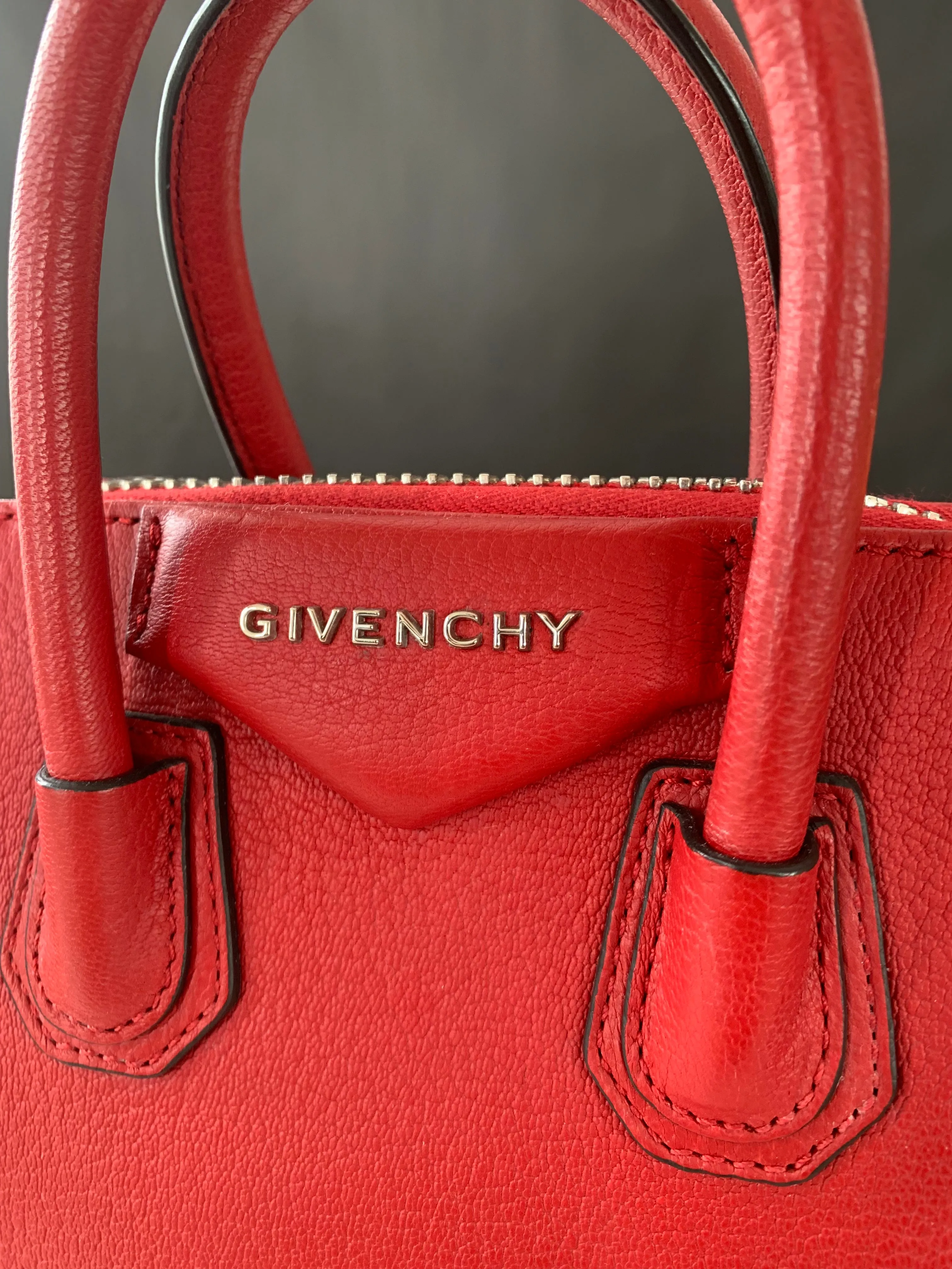 <b>GIVENCHY</b> <br>Mini Antigona