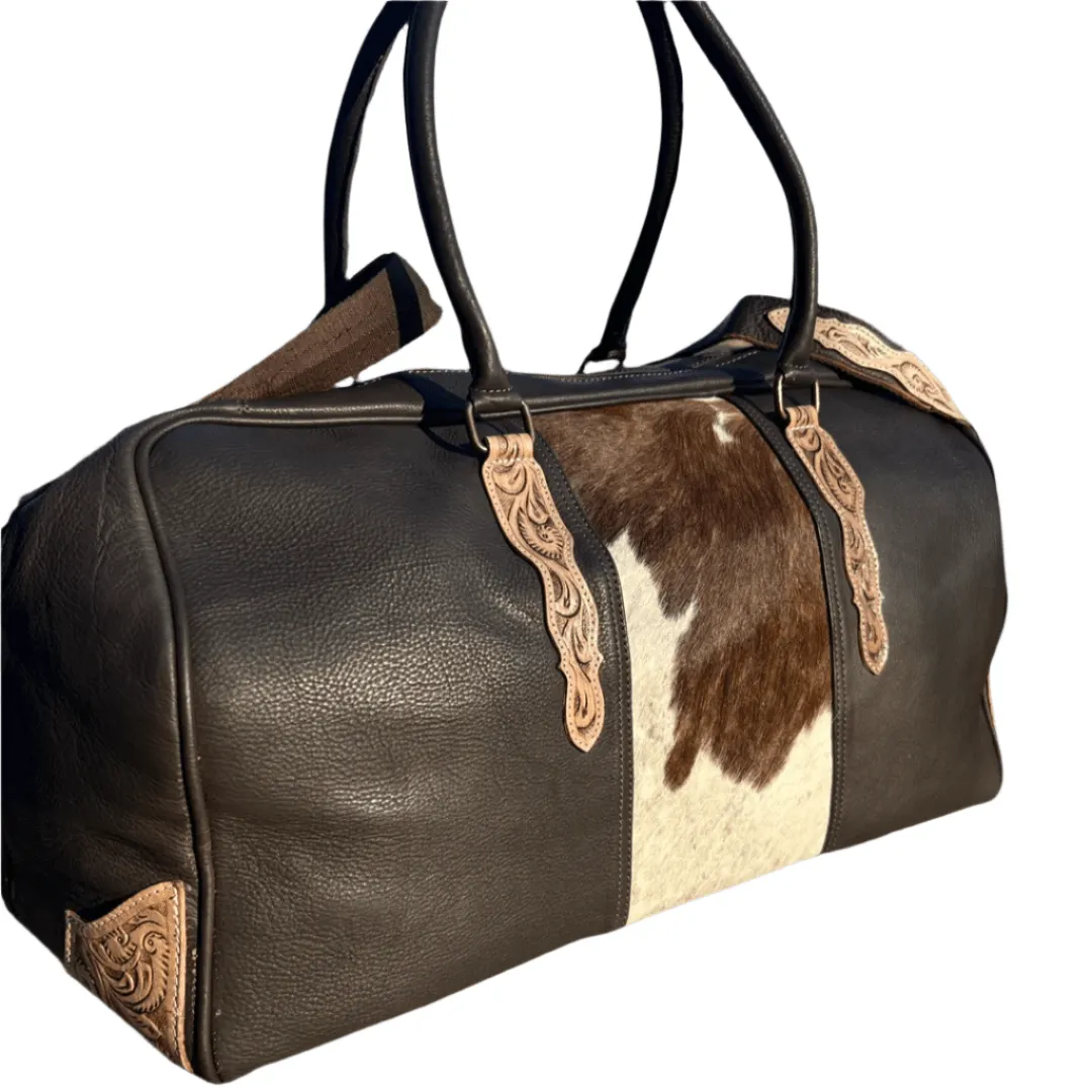 Western Tooled Leather Duffle Bag – Spacious 21” Design with Hand Tooling, Zip Pockets & Adjustable Strap